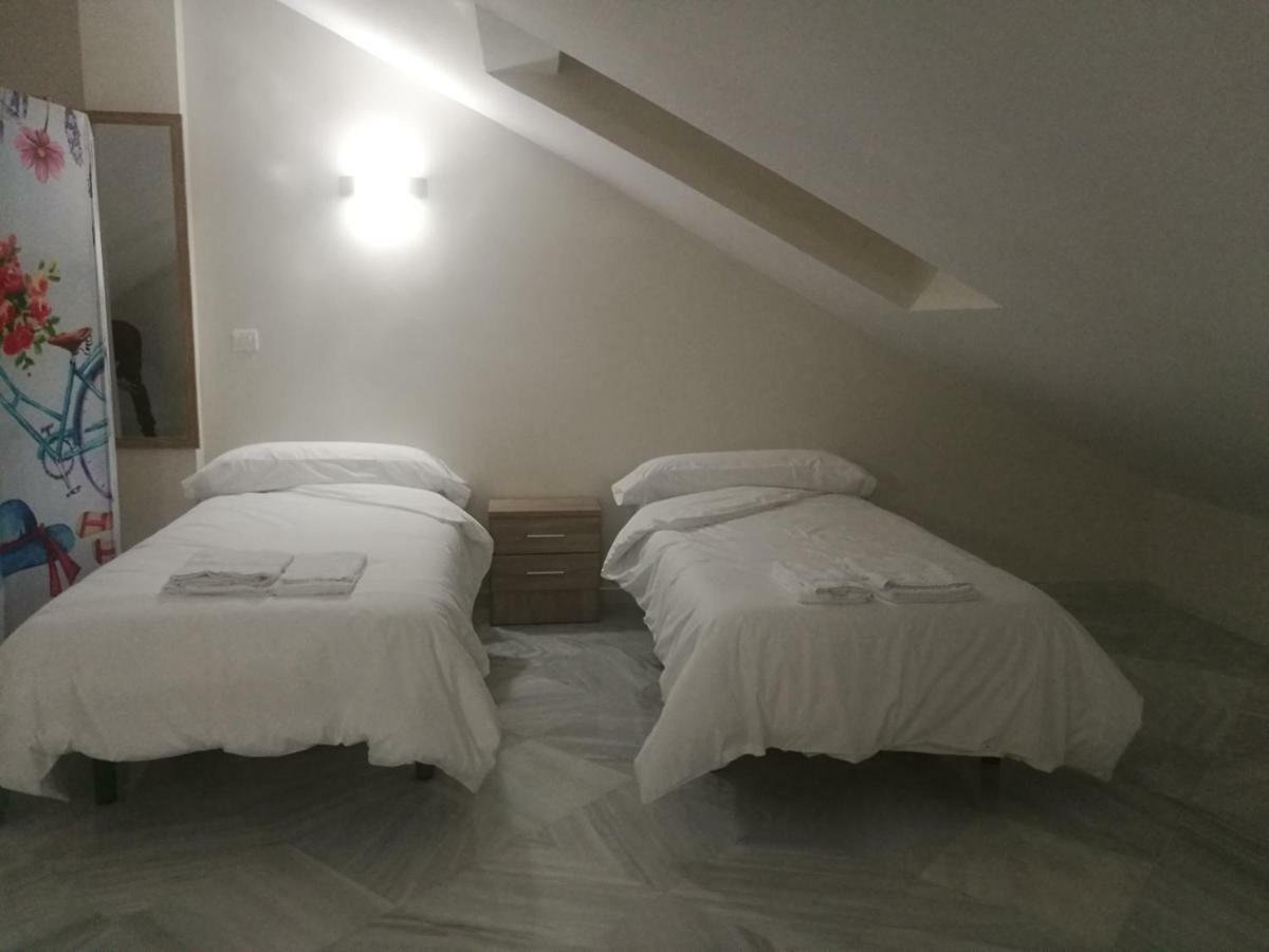 Apartamentos Edificio Vicente Málaga Kültér fotó