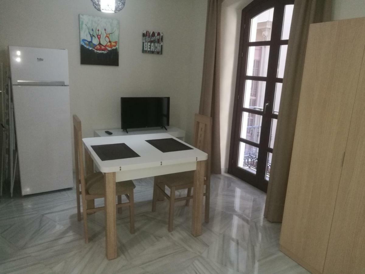 Apartamentos Edificio Vicente Málaga Kültér fotó